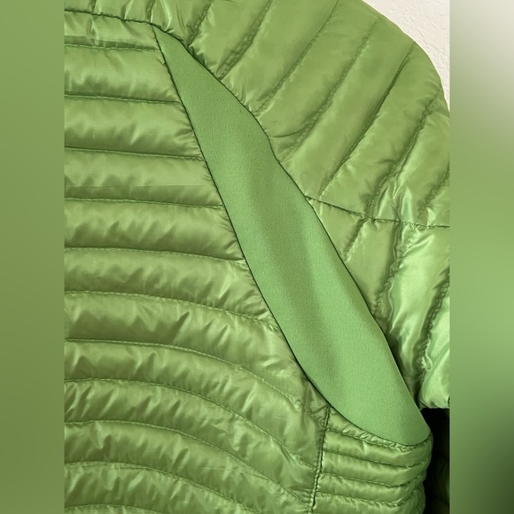 NWOT. Eddie Bauer First Ascent Down Jacket. Size S Color: Green - Picture 7 of 9